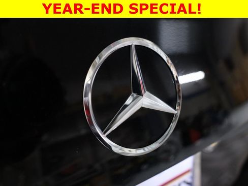 Used 2025 Mercedes-Benz C 300 4MATIC Sedan image 36