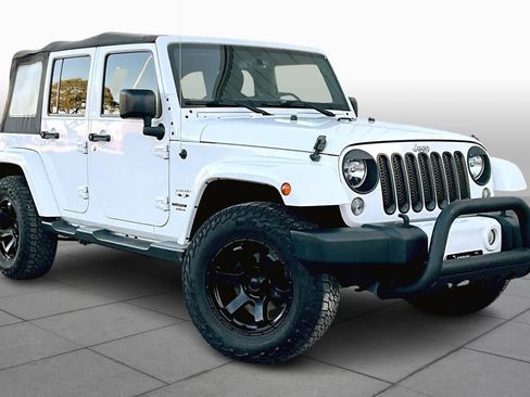 Used 2016 Jeep Wrangler Unlimited Sahara w/ Max Tow Package image 2