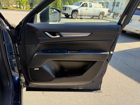 Used 2018 MAZDA CX-5 Touring w/ Preferred Equipment Package AWD/4WD image 18