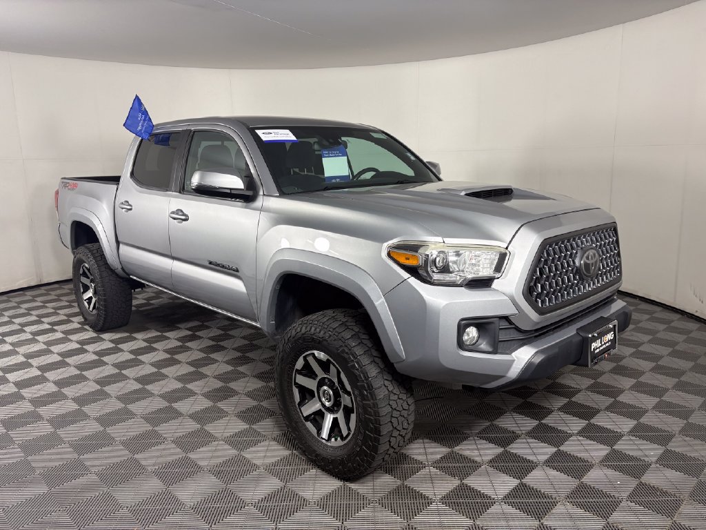 Used 2019 Toyota Tacoma TRD Sport w/ Technology Package AWD/4WD image 7