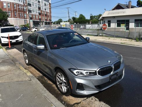 Used 2026 BMW 330i Sedan RWD image 4