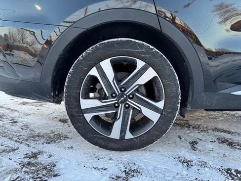 Used 2023 Kia Sorento SX Prestige w/ Panoramic Sunroof Package image 17