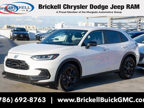 Used 2025 Honda HR-V Sport image 1