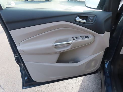 Used 2019 Ford Escape SEL image 20