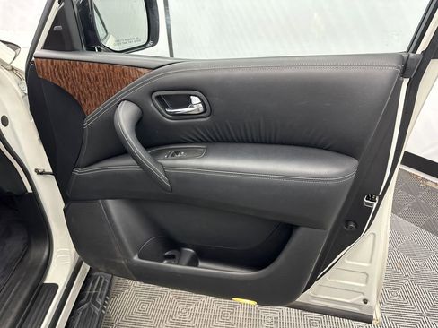 Used 2019 Nissan Armada SL w/ Premium Package AWD/4WD image 16