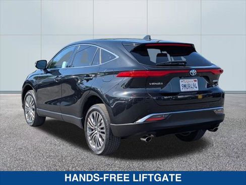 Used 2024 Toyota Venza Limited image 3