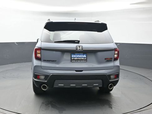 Used 2023 Honda Passport TrailSport image 5
