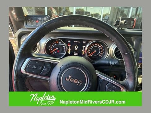 Used 2020 Jeep Gladiator Overland AWD/4WD image 1