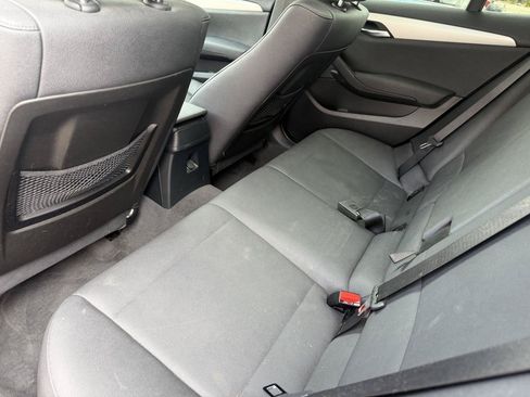 Used 2015 BMW X1 sDrive28i RWD image 16