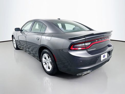 Used 2020 Dodge Charger SXT RWD image 7