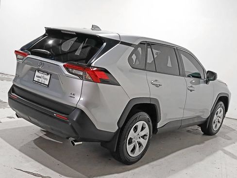 Used 2025 Toyota RAV4 LE AWD/4WD image 6