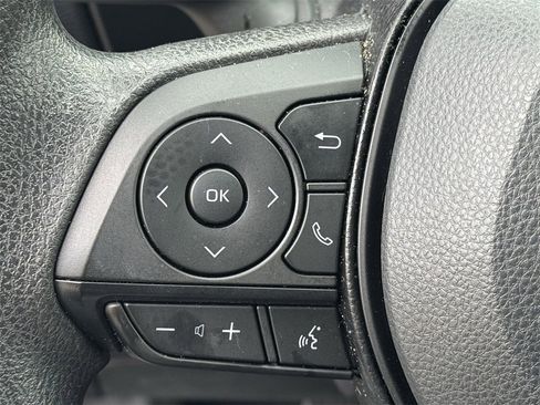 Used 2025 Toyota RAV4 LE image 10