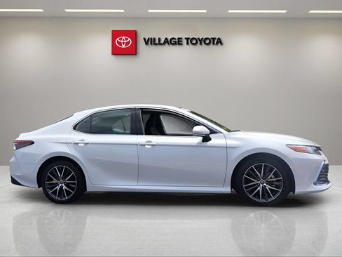 Certified 2024 Toyota Camry XLE FWD image 6
