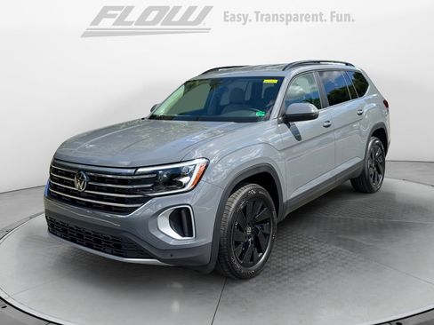 New 2026 Volkswagen Atlas SE image 3