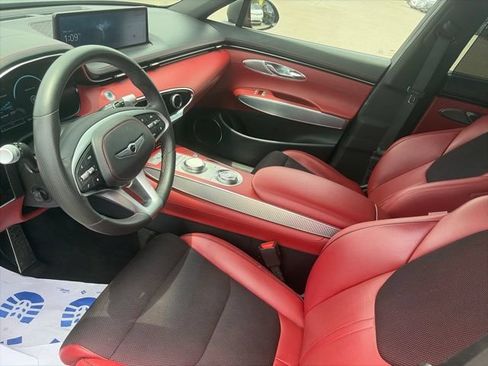 Used 2024 Genesis GV70 2.5T w/ Sport Prestige Package AWD/4WD image 16