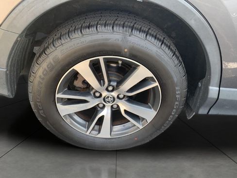 Used 2017 Toyota RAV4 XLE FWD image 28