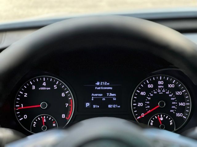 Used 2020 Kia Optima SE FWD image 33