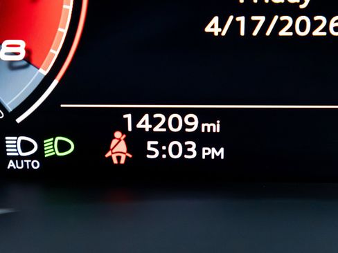 Used 2023 Audi SQ7 Prestige image 10