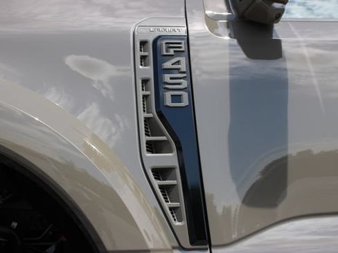 Used 2026 Ford F450 Lariat AWD/4WD image 16