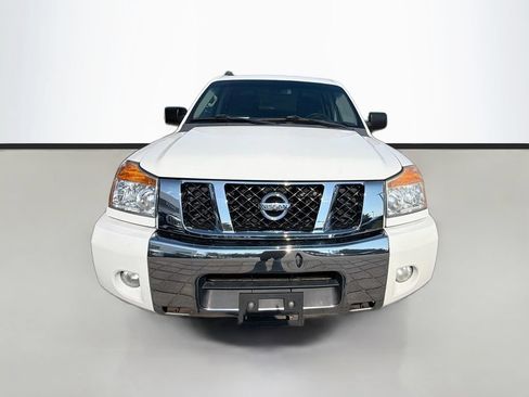 Used 2012 Nissan Titan SV w/ SV Value Truck Pkg RWD image 2