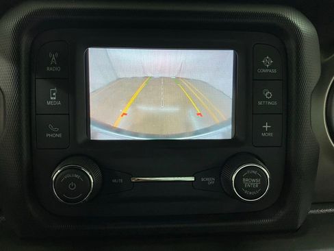 Used 2020 Jeep Wrangler Unlimited Sport image 17