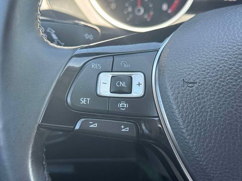 Used 2019 Volkswagen Tiguan SE AWD/4WD image 19