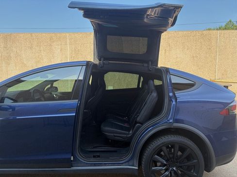 Used 2021 Tesla Model X AWD/4WD image 27