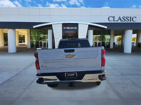 Used 2022 Chevrolet Silverado 2500 LTZ w/ LTZ Plus Package image 7