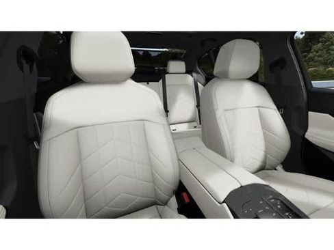 New 2027 BMW 540i xDrive w/ Executive Package AWD/4WD image 11