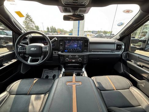 Used 2024 Ford F250 Platinum AWD/4WD image 22
