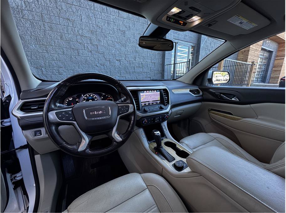 Used 2018 GMC Acadia Denali w/ Technology Package AWD/4WD image 14