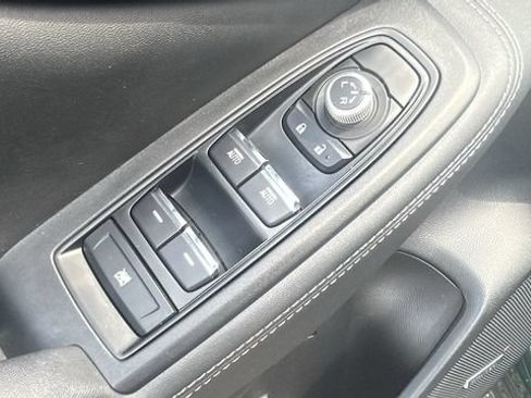 Certified 2023 Subaru Forester Touring AWD/4WD image 26
