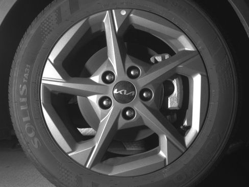 Used 2025 Kia K4 FWD image 13