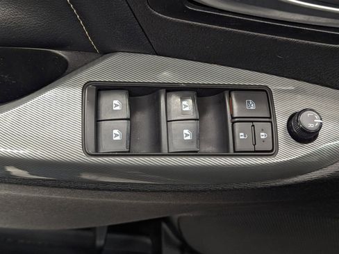 Used 2020 Toyota Sienna SE image 18