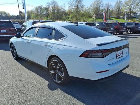 Used 2025 Honda Accord Sport image 8