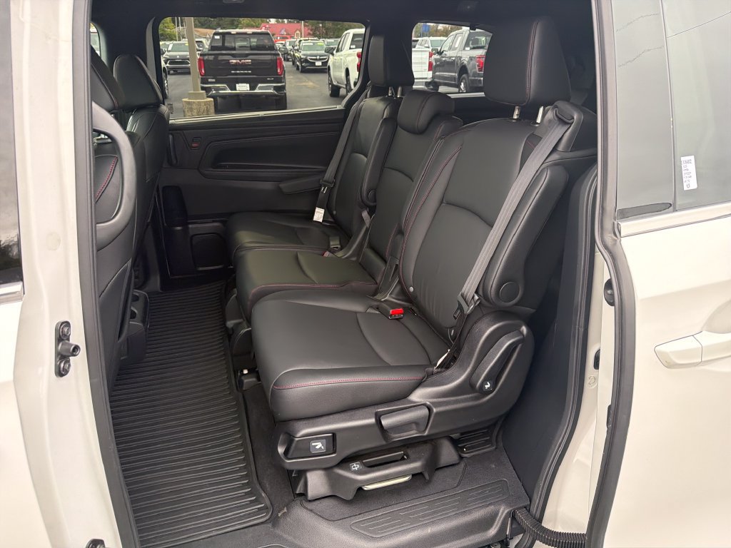 Used 2025 Honda Odyssey Sport-L image 13