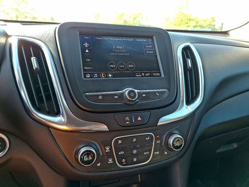 Used 2024 Chevrolet Equinox LT AWD/4WD image 14