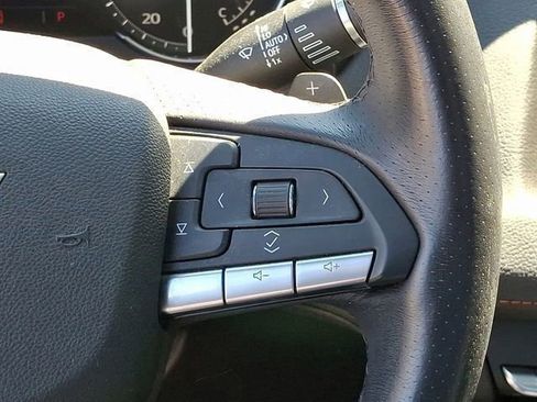 Used 2023 Cadillac XT4 Sport FWD image 39