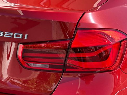 Used 2016 BMW 320i xDrive Sedan AWD/4WD image 30