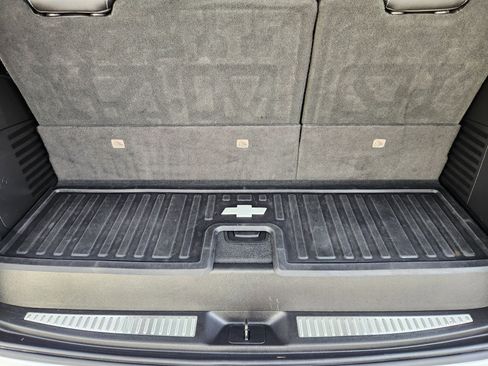 Used 2018 Chevrolet Tahoe LT image 34