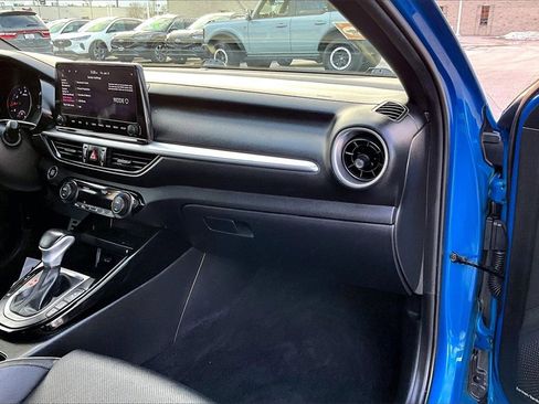 Used 2022 Kia Forte GT-Line w/ GT-Line Premium Package image 15