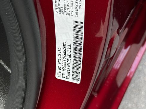 Used 2025 RAM 1500 Big Horn AWD/4WD image 23