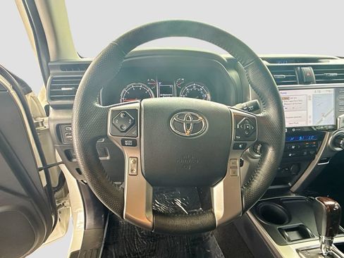 Used 2020 Toyota 4Runner Limited RWD image 11
