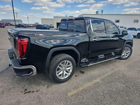 Used 2019 GMC Sierra 1500 SLT w/ SLT Premium Plus Package AWD/4WD image 5