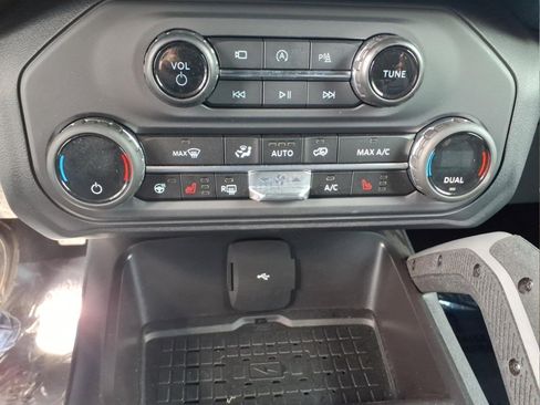 Used 2024 Ford Bronco Outer Banks AWD/4WD image 18