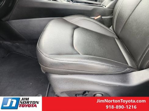 Used 2025 Jeep Compass Limited AWD/4WD image 25