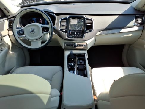 Certified 2025 Volvo XC90 B5 Plus w/ Protection Package Premier AWD/4WD image 11