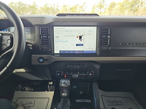 Used 2023 Ford Bronco Wildtrak image 24