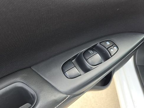 Used 2017 Nissan Sentra S FWD image 19