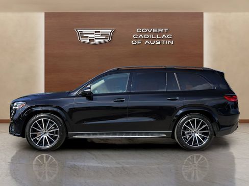 Used 2026 Mercedes-Benz GLS 450 4MATIC image 2